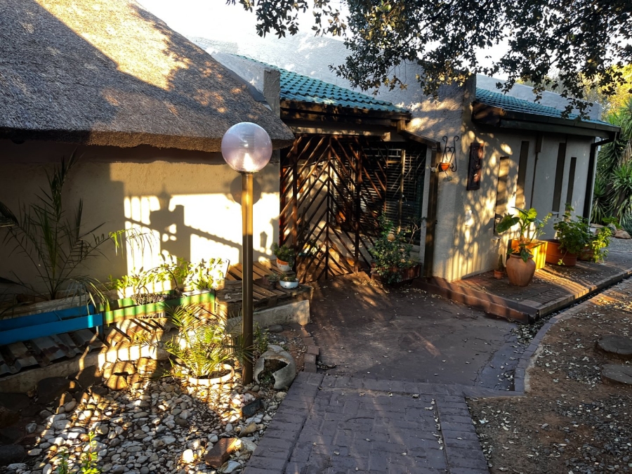 4 Bedroom Property for Sale in Pellissier Free State
